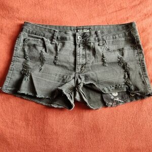 Lovesick Shorts